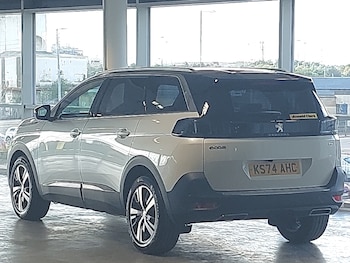 Used Peugeot 5008 2024 for sale - 76548785: Photo