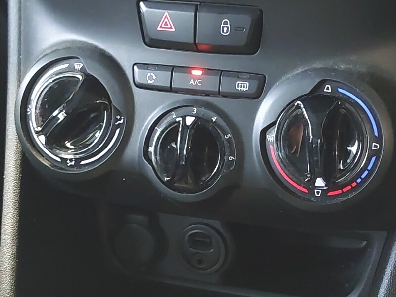 Used Peugeot 2008 2016 for sale - 77475930: Photo 13