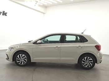 Used Volkswagen Polo 2024 for sale - 79510647: Photo