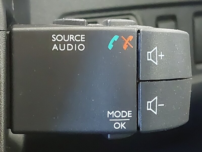 Used Renault Clio 2017 for sale - 77228556: Photo 17