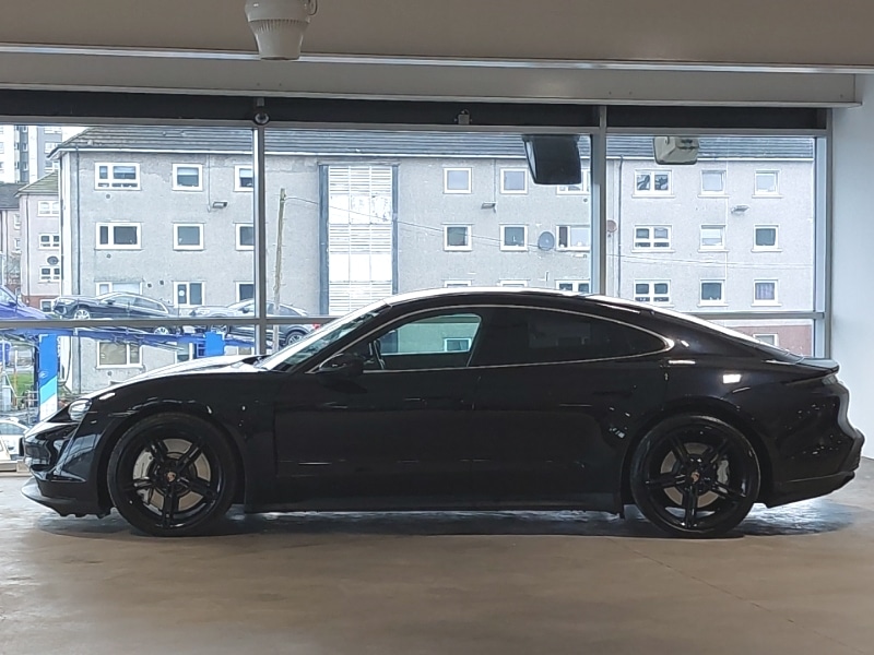 Used Porsche Taycan 2021 for sale - 77922325: Photo 4