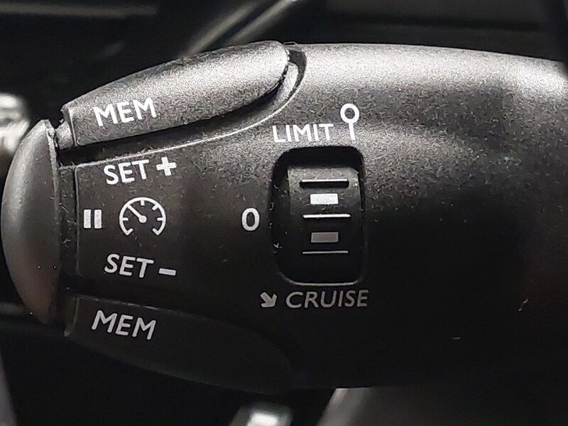 Used Peugeot 2008 2023 for sale - 77907655: Photo 15