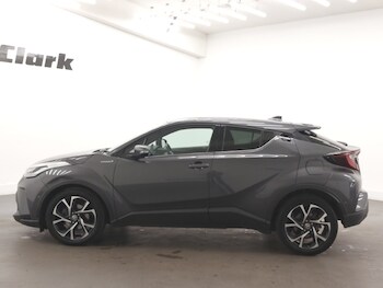 Used Toyota C-HR 2021 for sale - 78735433: Photo