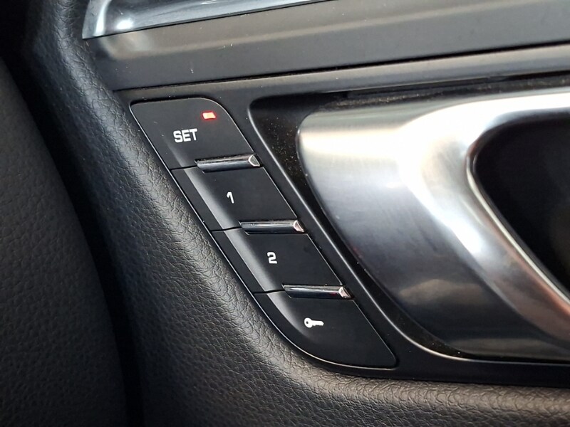 Used Porsche Macan 2023 for sale - 78164120: Photo 17