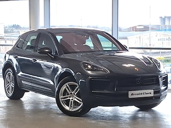 Used Porsche Macan 2023 for sale - 78164120: Photo