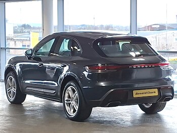 Used Porsche Macan 2023 for sale - 78164120: Photo