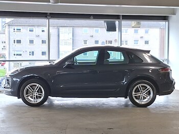 Used Porsche Macan 2023 for sale - 78164120: Photo