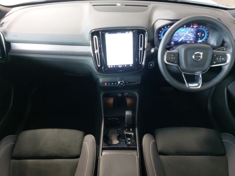 Used Volvo XC40 2024 for sale - 76166045: Photo 2