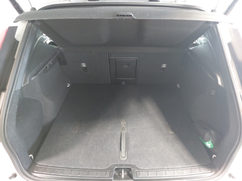 Used Volvo XC40 2024 for sale - 76166045: Photo 8