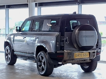 Used Land Rover Defender 2020 for sale - 79477341: Photo
