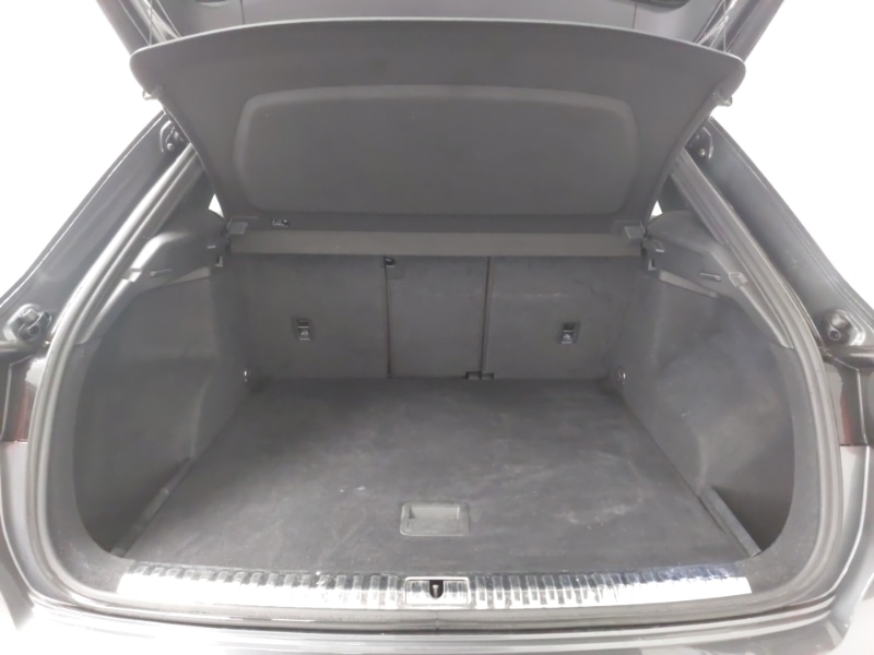 Used Audi Q3 2020 for sale - 76450949: Photo 8