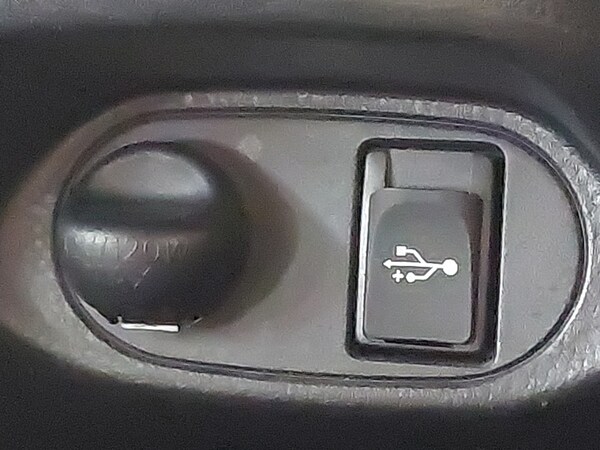 Used Toyota Yaris 2018 for sale - 76282127: Photo 15