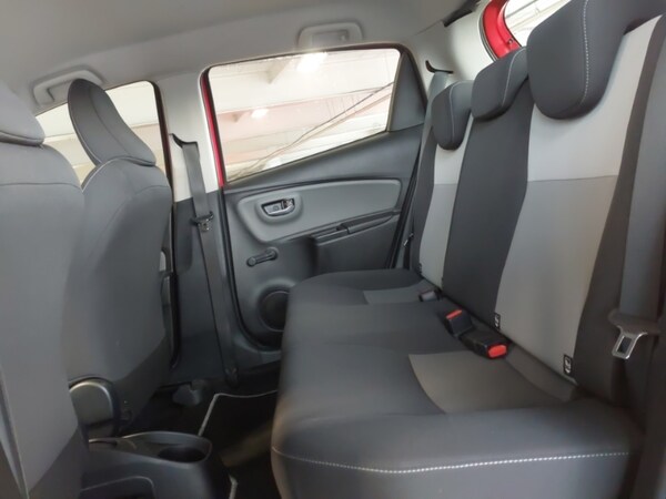 Used Toyota Yaris 2018 for sale - 76282127: Photo 6