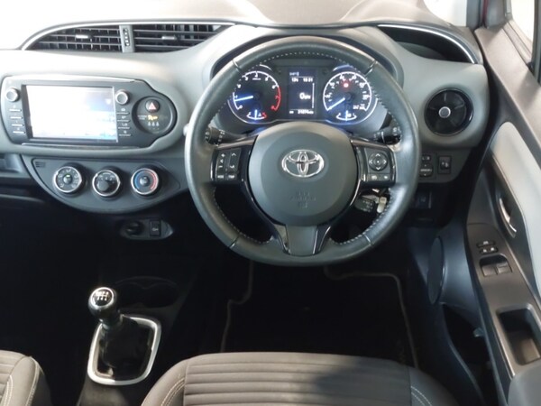 Used Toyota Yaris 2018 for sale - 76282127: Photo 7