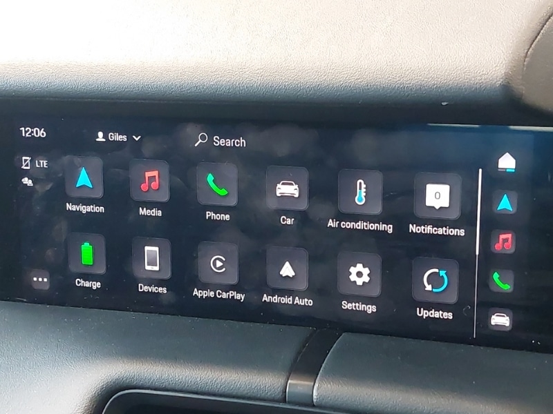 Used Porsche Taycan 2022 for sale - 77874030: Photo 16