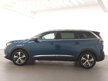 Used Peugeot 5008 2024 for sale - 75921140: Photo