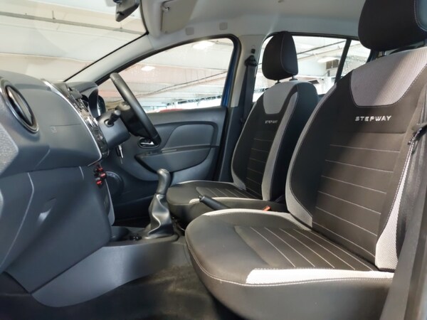 Used Dacia Sandero Stepway 2019 for sale - 76233495: Photo 5