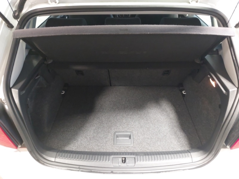 Used Volkswagen Polo 2015 for sale - 77141497: Photo 8