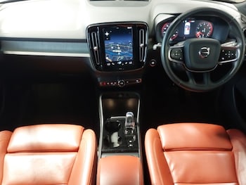 Used Volvo XC40 2020 for sale - 76321218: Photo 2
