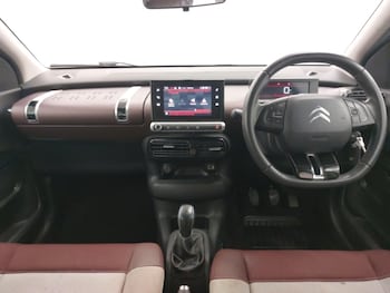 Used Citroen C4 Cactus 2018 for sale - 77907657: Photo