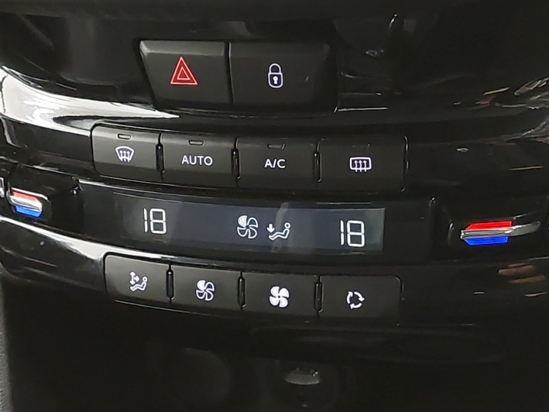 Used Peugeot 2008 2018 for sale - 76556333: Photo 16