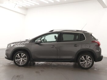 Used Peugeot 2008 2018 for sale - 76556333: Photo