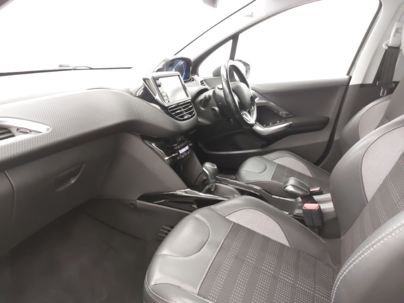 Used Peugeot 2008 2018 for sale - 76556333: Photo 5