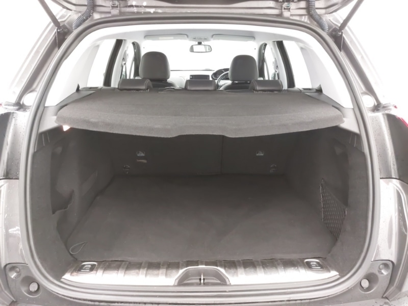 Used Peugeot 2008 2018 for sale - 76556333: Photo 8