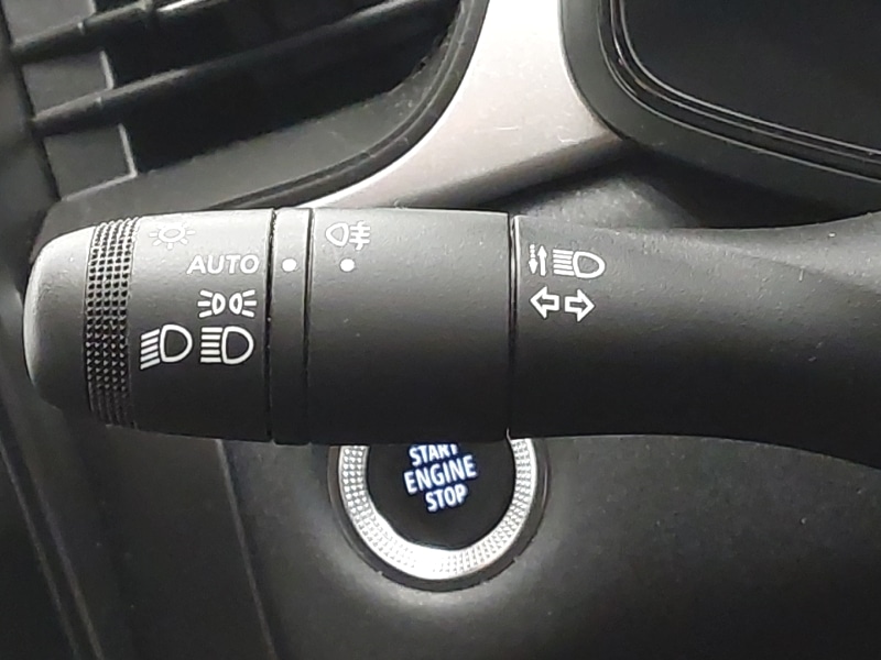 Used Renault Captur 2023 for sale - 76795440: Photo 15