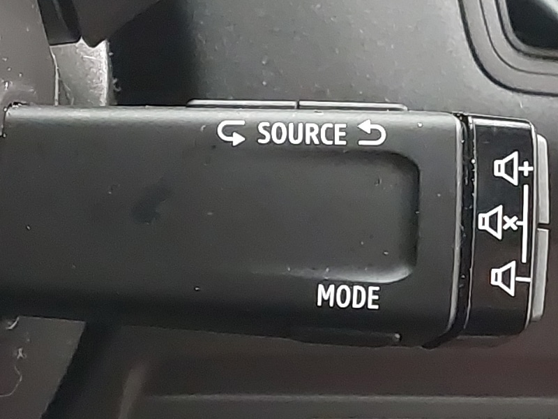 Used Renault Captur 2023 for sale - 76795440: Photo 17