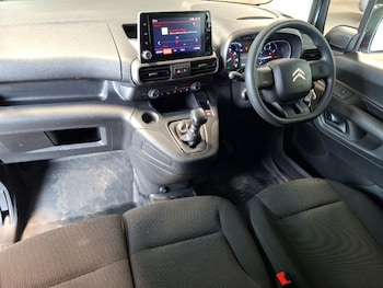 Used Citroen Berlingo 2024 for sale - 78490189: Photo