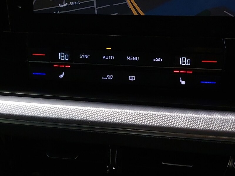 Used Volkswagen Touareg 2023 for sale - 77823049: Photo 15