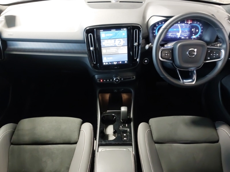 Used Volvo XC40 2024 for sale - 76301615: Photo 2