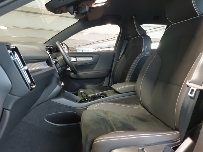 Used Volvo XC40 2024 for sale - 76301615: Photo 5