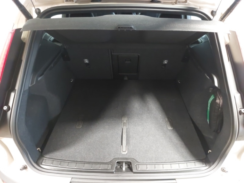 Used Volvo XC40 2024 for sale - 76301615: Photo 8