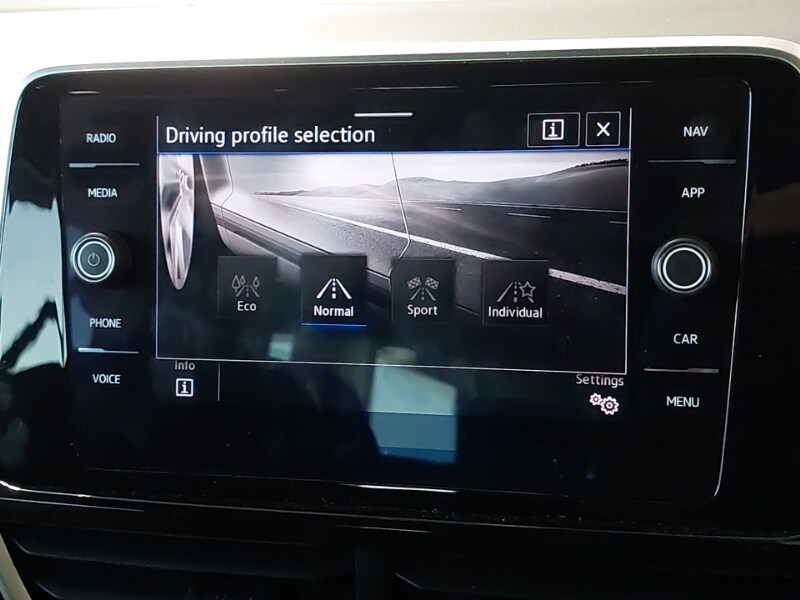 Used Volkswagen T-Roc 2022 for sale - 76644177: Photo 19