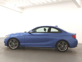 Used BMW 2 Series 2018 for sale - 77114627: Photo