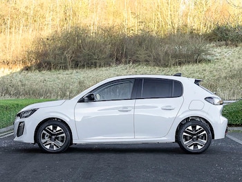 Used Peugeot 208 2025 for sale - 77149990: Photo