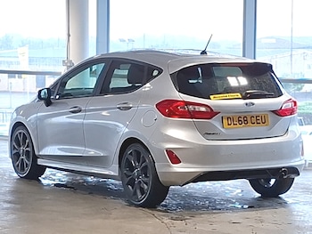 Used Ford Fiesta 2018 for sale - 78940872: Photo