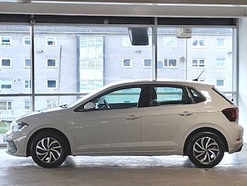 Used Volkswagen Polo 2024 for sale - 78211485: Photo