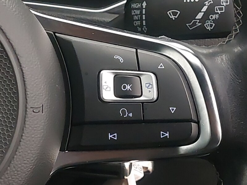 Used Volkswagen T-Roc 2018 for sale - 76478721: Photo 14