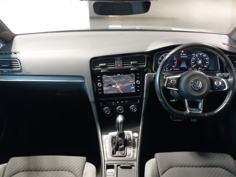 Used Volkswagen Golf 2019 for sale - 78114022: Photo 2