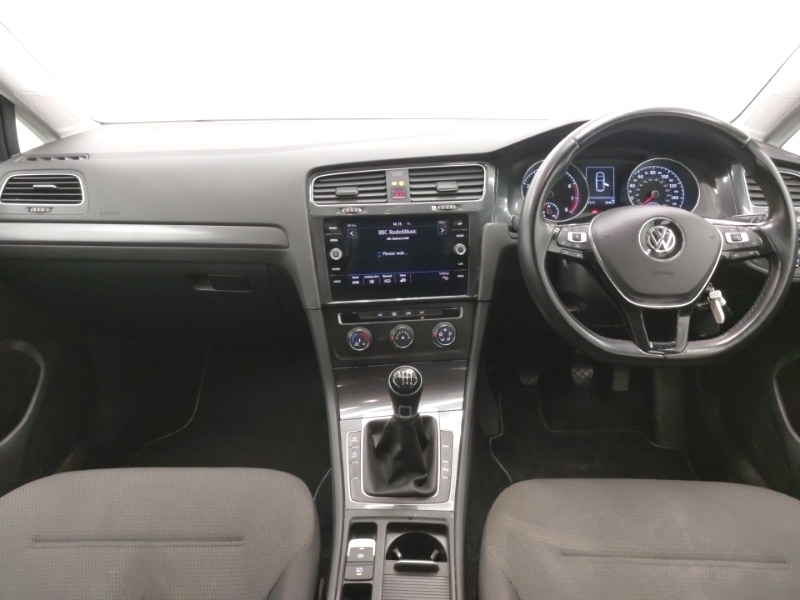 Used Volkswagen Golf 2018 for sale - 76450929: Photo 2