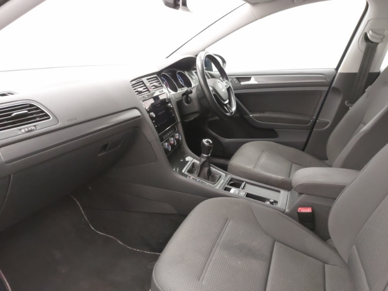 Used Volkswagen Golf 2018 for sale - 76450929: Photo 5