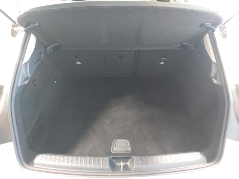 Used Mercedes-Benz GLA 2019 for sale - 77947689: Photo 8