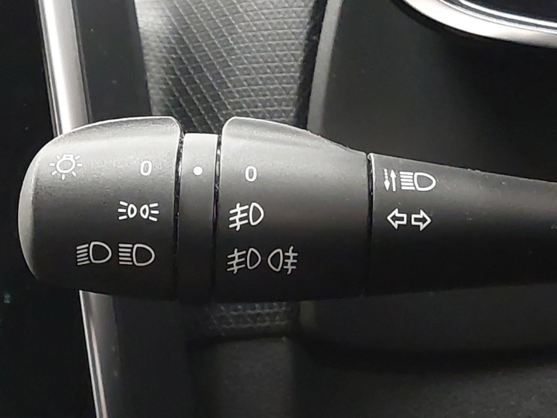 Used Renault Clio 2019 for sale - 76052925: Photo 15
