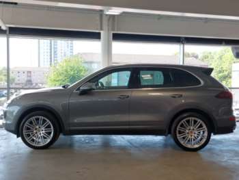 Used Porsche Cayenne 2015 for sale - 74744507: Photo