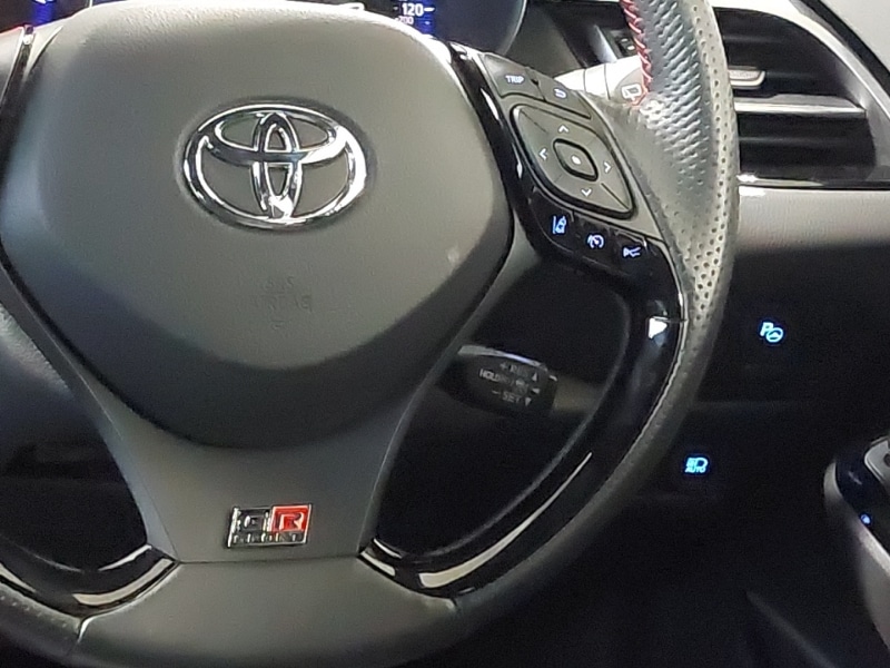 Used Toyota C-HR 2023 for sale - 77750914: Photo 11