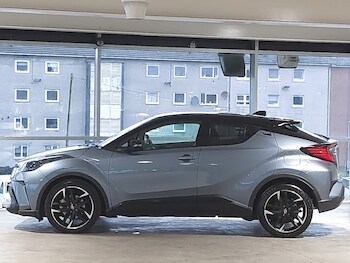 Used Toyota C-HR 2023 for sale - 77750914: Photo