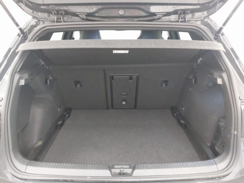 Used Volkswagen Golf 2024 for sale - 77410256: Photo 8